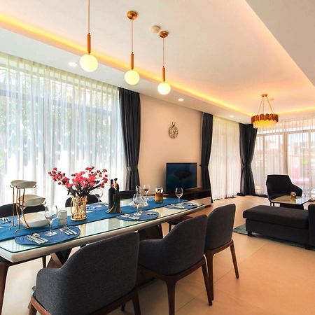 Sunny Smes - Virgo Nha Trang Apartamento Exterior foto