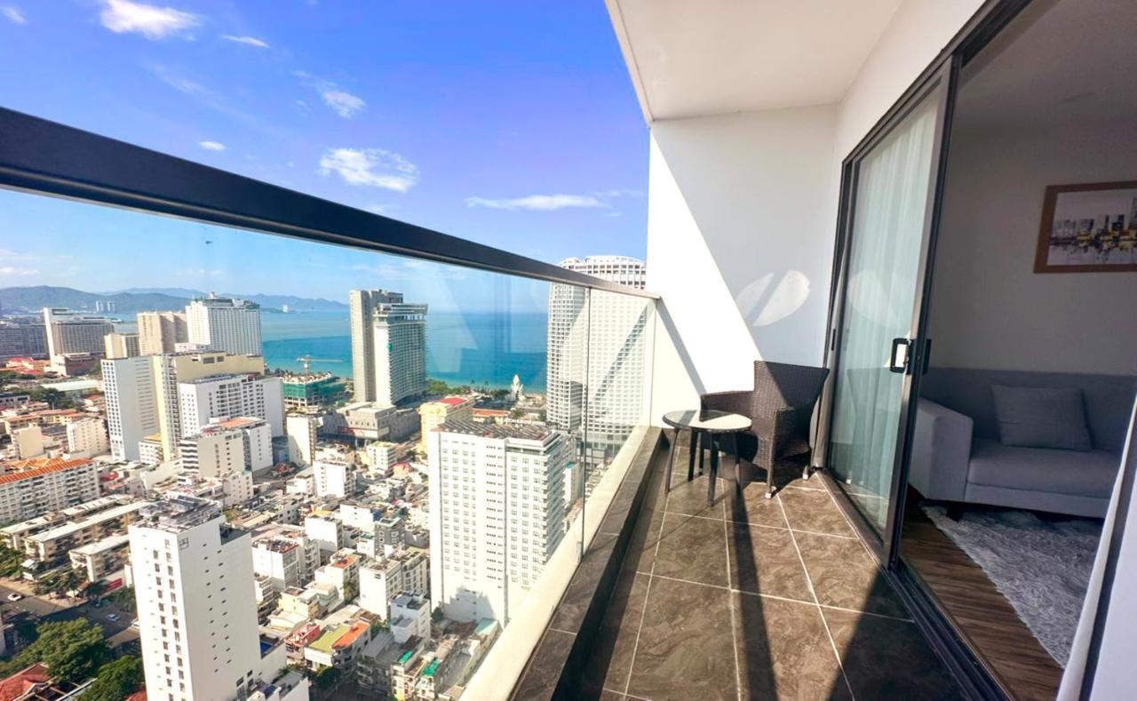 Sunny Smes - Virgo Nha Trang Apartamento Exterior foto
